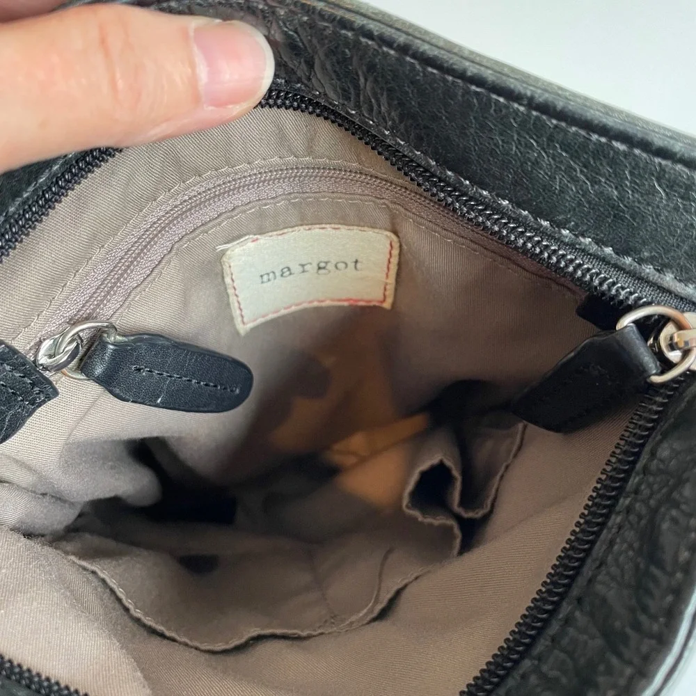 Margot New York Radley Leather Crossbody Bag Black‎ Minimalist Shoulder Purse